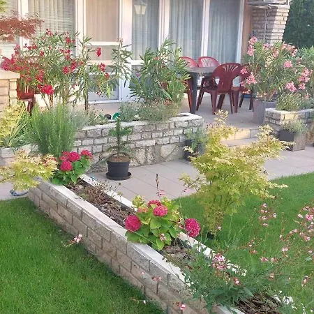 Siesta Apartmanhaz بالاتونفوريد