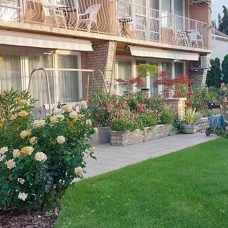 Siesta Apartmanhaz بالاتونفوريد