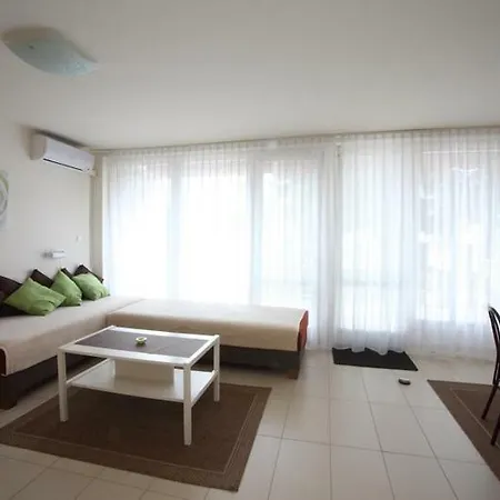Hotel apartamentowy Siesta Apartmanhaz 3*
