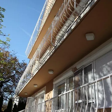 Hotel apartamentowy Siesta Apartmanhaz