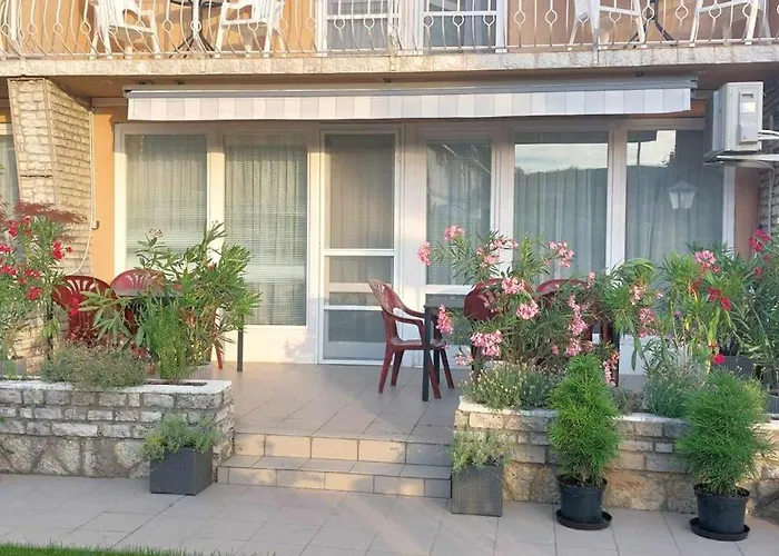 Siesta Apartmanhaz Aparthotel