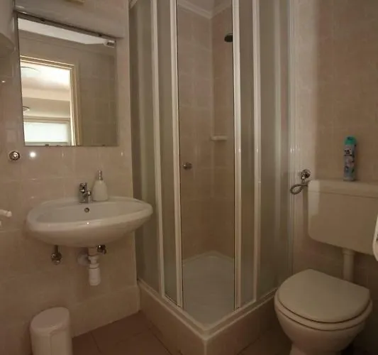 Siesta Apartmanhaz Balatonfured
