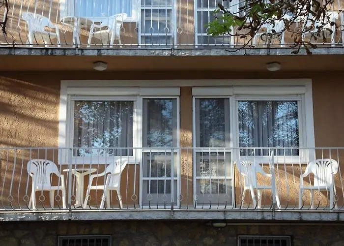 Siesta Apartmanhaz 3*